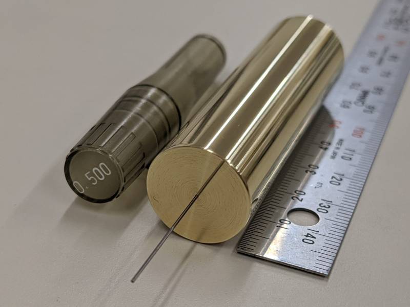 極小径ガンドリル加工